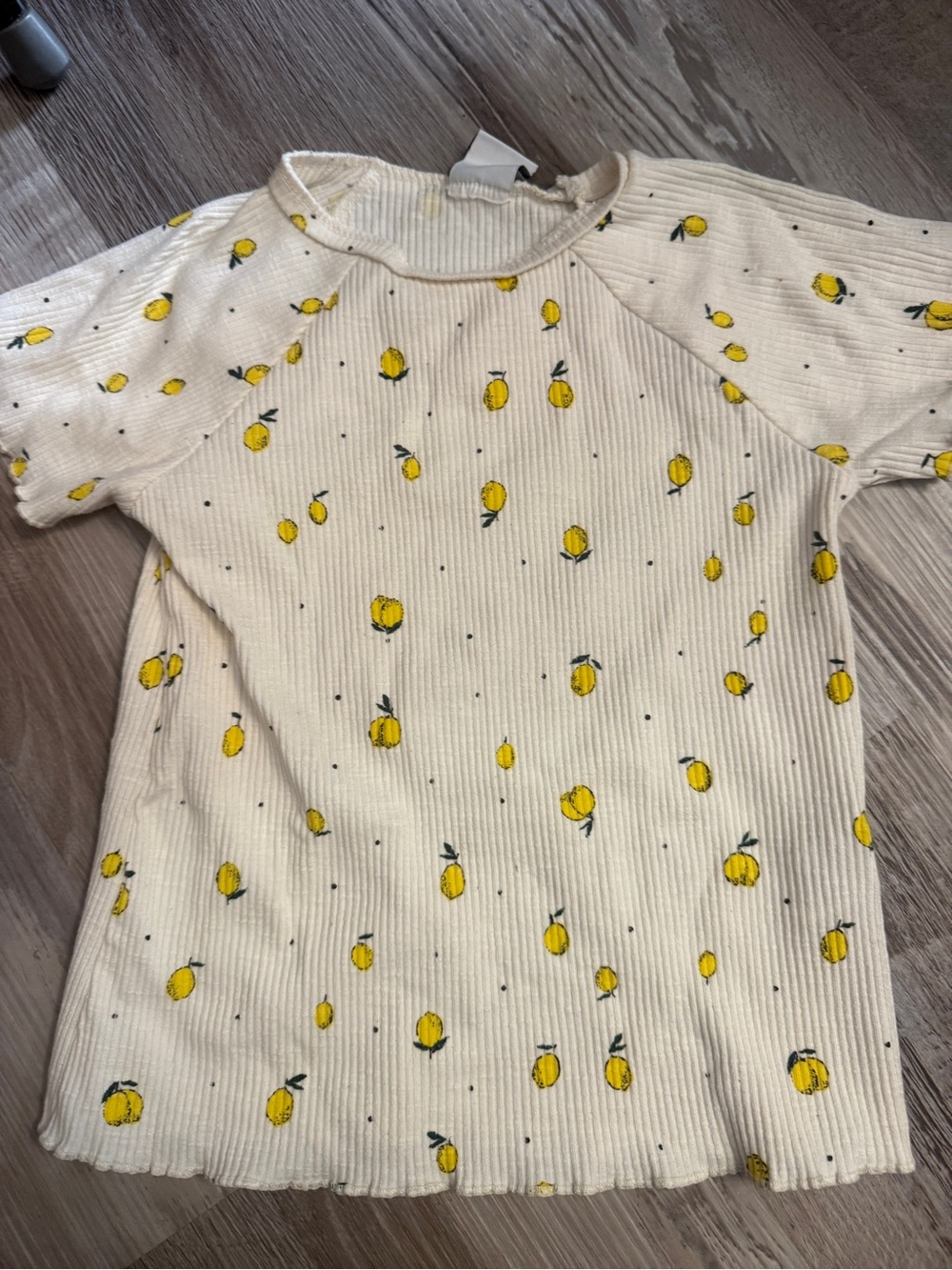 Zara Cream Tee with Yellow Lemon Print